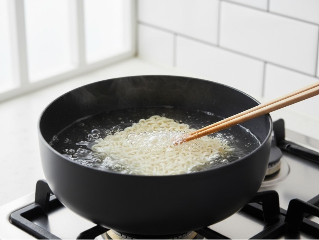 ノンフライ麺のカロリーは減らない